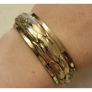 Vintage Whiting & Davis Gold Tone Leaf / Leaves Hinged Bangle Bracelet AS IS